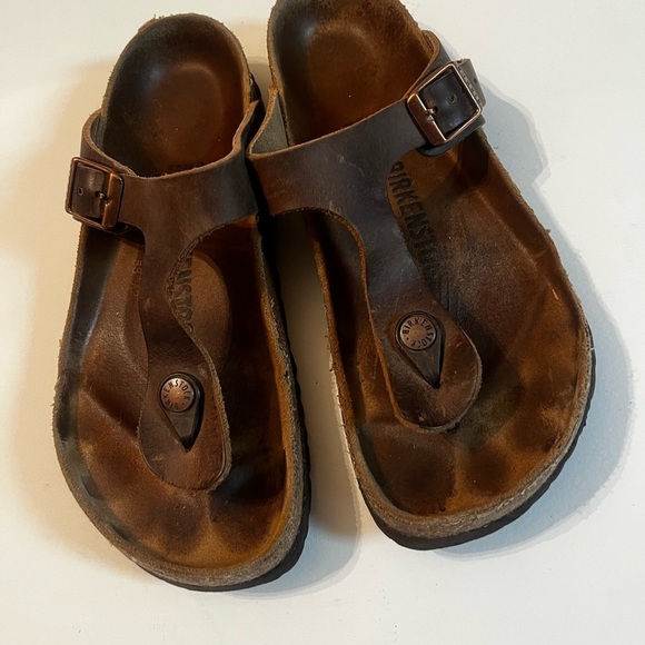 BIRKENSTOCK Gizeh Sandals T-Strap Sz 37 L6 Bronze Metallic Leather - Picture 5 of 9